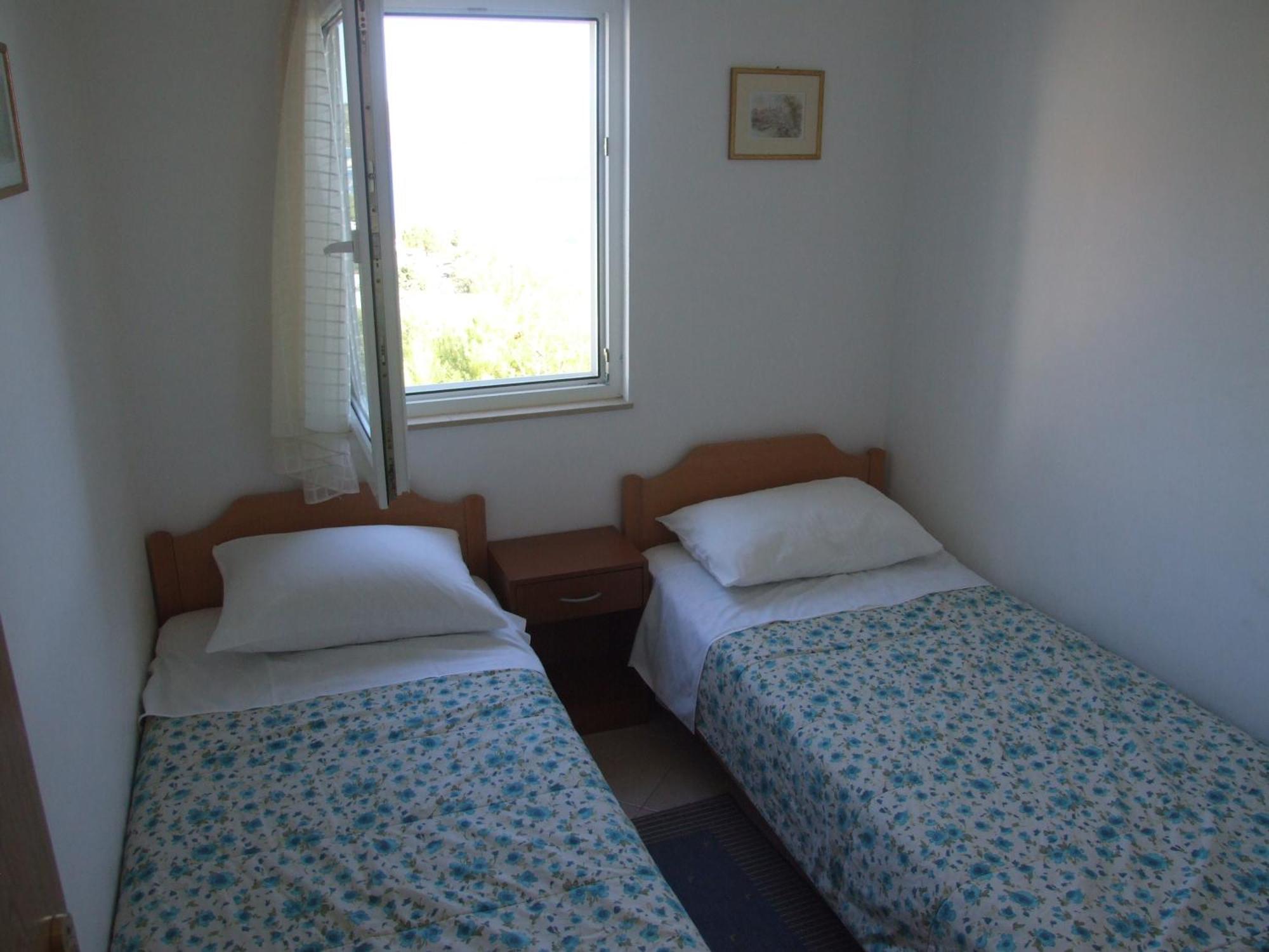 Villa Mandina Sevid Exterior photo