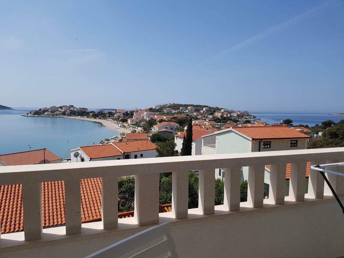 Villa Mandina Sevid Exterior photo